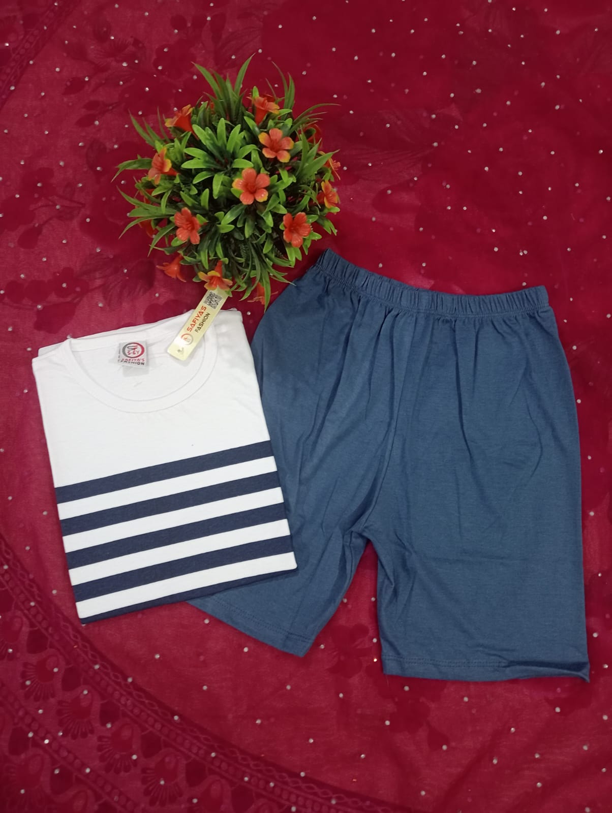 Minimal Stripe Printed Unisex Kids Nightwear Set